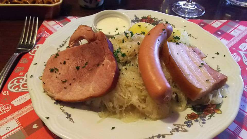 La Choucroute Royale aux 5 Garnitures pour 2 personnes
